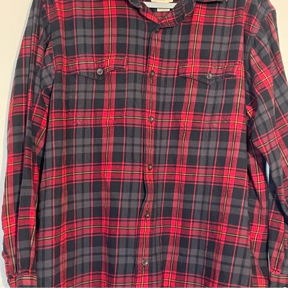Red Head Brand Co. Red and Black Plaid Button-Up Shirt size large - Picture 2 of 5